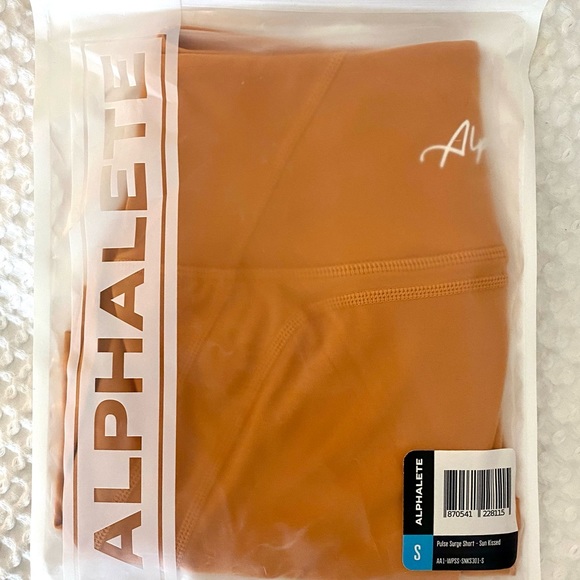 NWT Alphalete Pulse Surge Shorts Sun Kissed - Picture 6 of 6